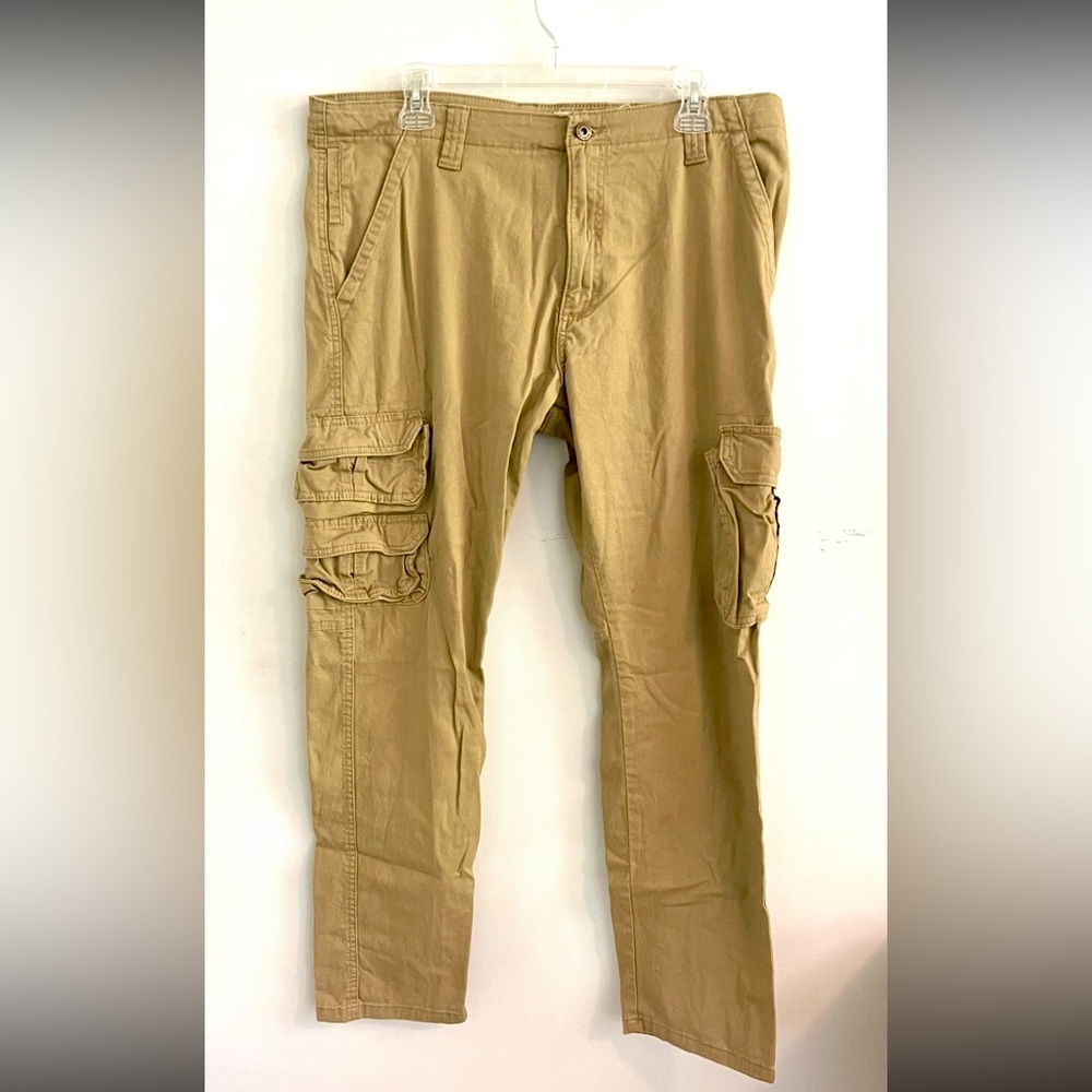 Wrangler Men's Tan Cargo Pants